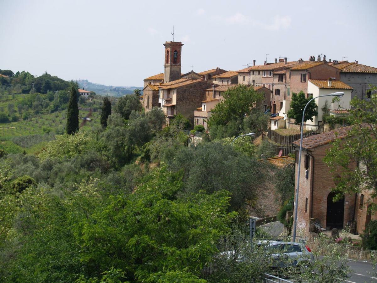 شقة Casa Donatella Montecchio  المظهر الخارجي الصورة